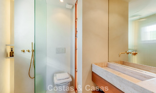 Penthouse de luxe à vendre dans un complexe balnéaire de haute qualité à quelques pas du centre d'Estepona 774292 