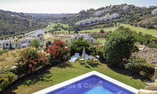 Villa de luxe à vendre sur un complexe de golf dans la zone de Marbella - Benahavis 14090 