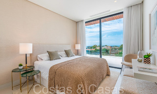 Villa neuve et prête à emménager dans un style moderne à vendre avec vue sur la mer, a deux pas de la plage à l'est du centre-ville de Marbella 71450 