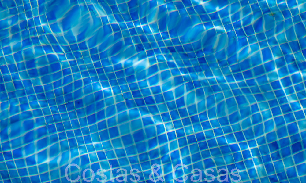 Prête à emménager, maison entièrement rénovée à vendre proche de toutes commodités à la frontière de Marbella et Mijas 71881