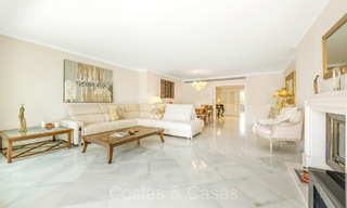 Appartement à vendre dans un complexe exclusif avec sécurité permanente dans la vallée du golf de Nueva Andalucia, Marbella 72794 