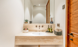 Appartement de luxe de première classe avec vue imprenable sur la mer à vendre dans un complexe de golf 5* à Casares, Costa del Sol 73380 