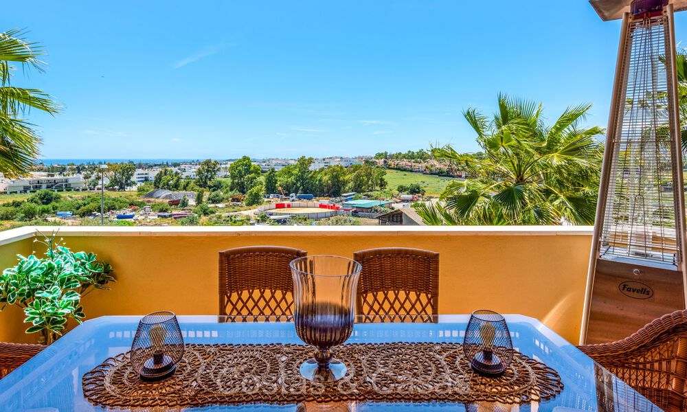 Appartement de 3 chambres à vendre à quelques pas de Puerto Banus et de la plage à Nueva Andalucia, Marbella 73704