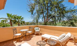 Appartement de 3 chambres à vendre à quelques pas de Puerto Banus et de la plage à Nueva Andalucia, Marbella 73709 