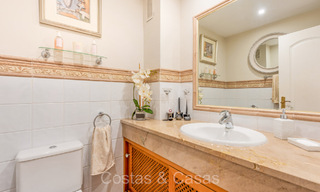 Appartement de 3 chambres à vendre à quelques pas de Puerto Banus et de la plage à Nueva Andalucia, Marbella 73724 
