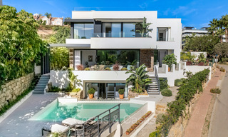 Villa prête à emménager à vendre à distance de marche d'un club-house de golf sur le New Golden Mile, Marbella - Estepona 74067 