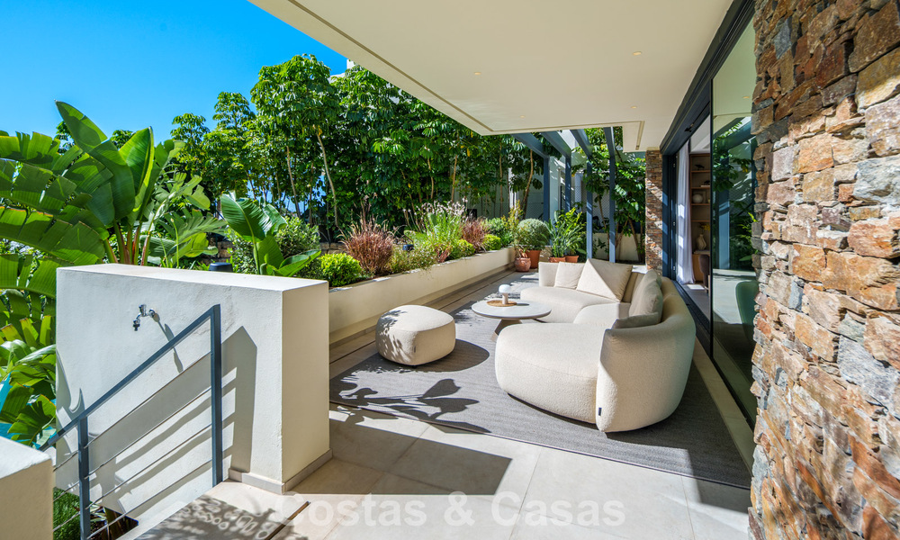 Villa prête à emménager à vendre à distance de marche d'un club-house de golf sur le New Golden Mile, Marbella - Estepona 805992