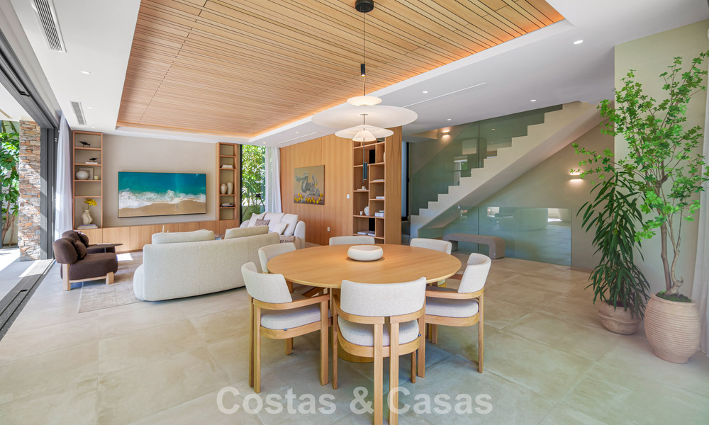 Villa prête à emménager à vendre à distance de marche d'un club-house de golf sur le New Golden Mile, Marbella - Estepona 806015