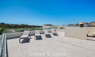 Villa prête à emménager à vendre à distance de marche d'un club-house de golf sur le New Golden Mile, Marbella - Estepona 806030 