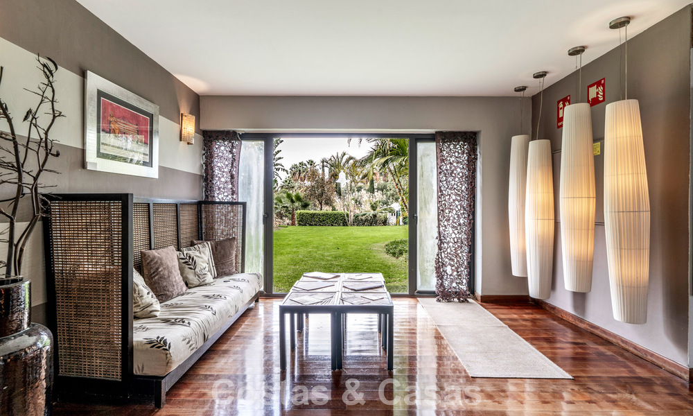 Villa prête à emménager à vendre à distance de marche d'un club-house de golf sur le New Golden Mile, Marbella - Estepona 806042
