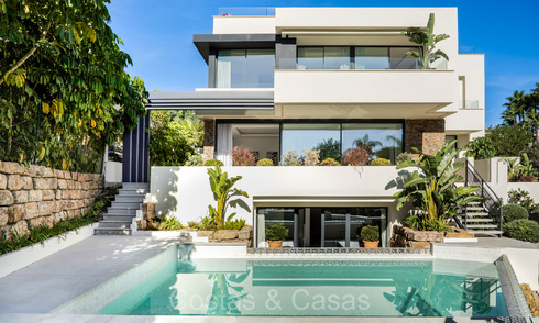 Villa prête à emménager à vendre à distance de marche d'un club-house de golf sur le New Golden Mile, Marbella - Estepona 806052