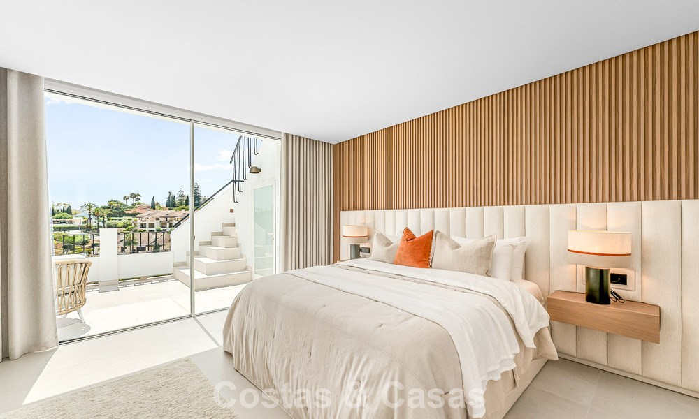 Penthouse prestigieux rénové à vendre, adjacent à un parcours de golf de premier plan à La Quinta, Benahavis - Marbella 74453