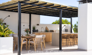 Penthouse prestigieux rénové à vendre, adjacent à un parcours de golf de premier plan à La Quinta, Benahavis - Marbella 74472 