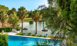 Penthouse prestigieux rénové à vendre, adjacent à un parcours de golf de premier plan à La Quinta, Benahavis - Marbella 74474 