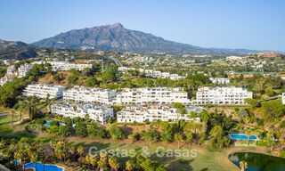 Penthouse prestigieux rénové à vendre, adjacent à un parcours de golf de premier plan à La Quinta, Benahavis - Marbella 74475 