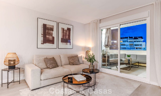 Appartement contemporain rénové à distance de marche de toutes les commodités et de la plage à Nueva Andalucia, Marbella 74635 
