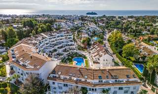 Appartement contemporain rénové à distance de marche de toutes les commodités et de la plage à Nueva Andalucia, Marbella 74644 
