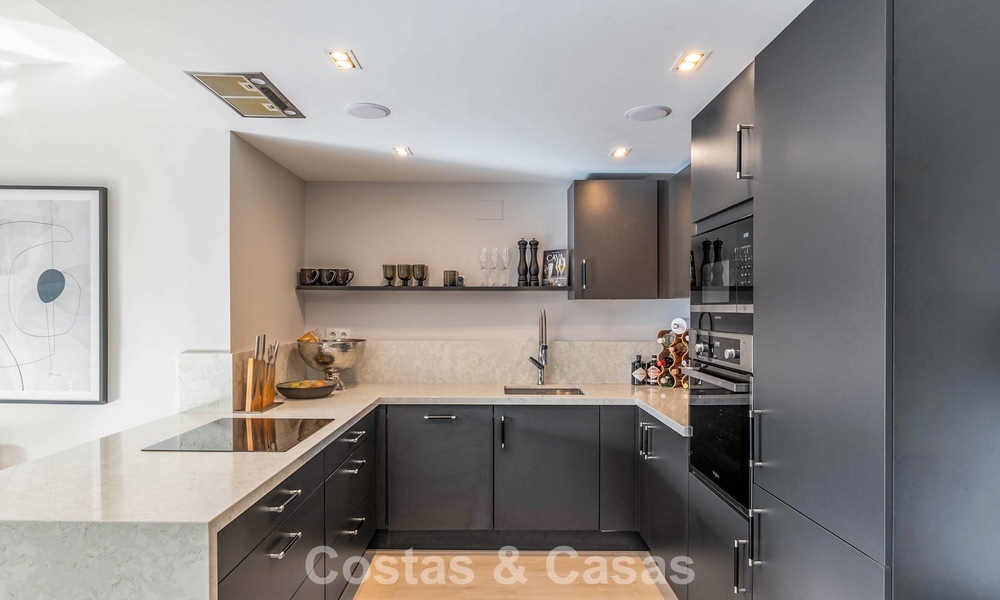 Appartement contemporain rénové à distance de marche de toutes les commodités et de la plage à Nueva Andalucia, Marbella 74646