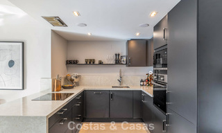 Appartement contemporain rénové à distance de marche de toutes les commodités et de la plage à Nueva Andalucia, Marbella 74646 