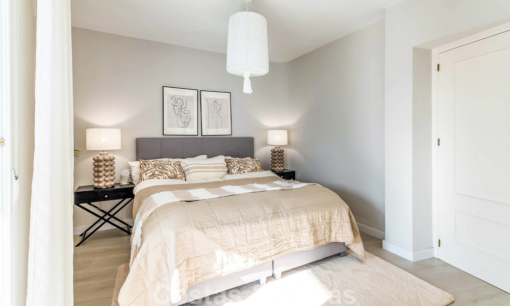 Appartement contemporain rénové à distance de marche de toutes les commodités et de la plage à Nueva Andalucia, Marbella 74660