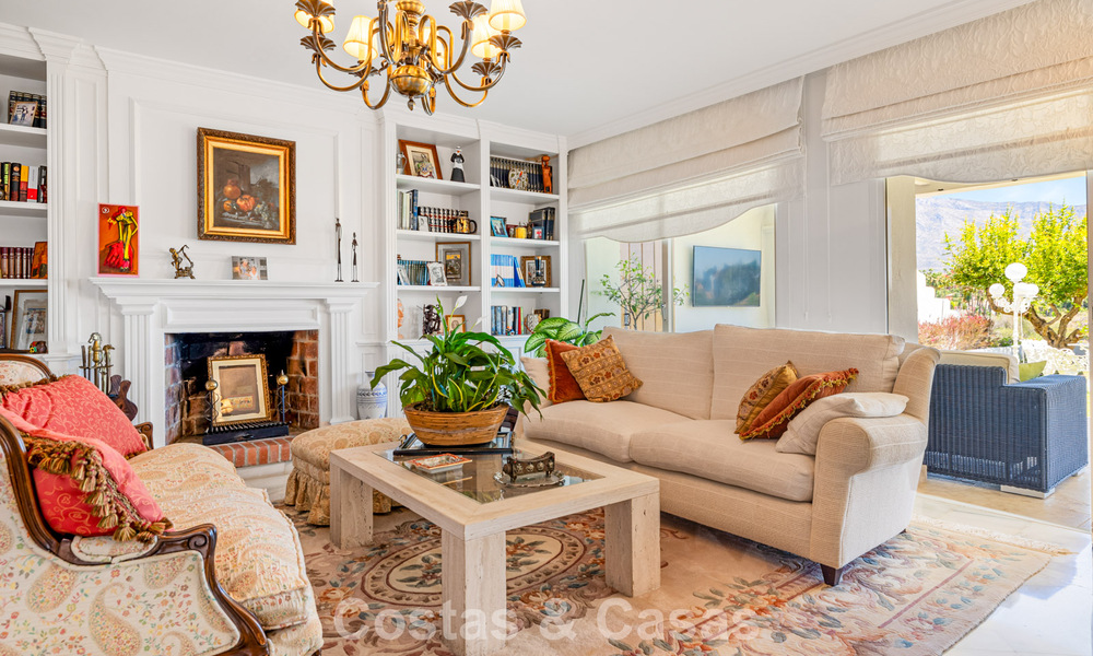 Maison spacieuse à vendre, avec de vastes espaces extérieurs dans un complexe fermé à Nueva Andalucia, Marbella 74679