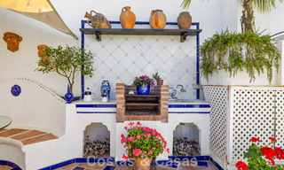 Maison spacieuse à vendre, avec de vastes espaces extérieurs dans un complexe fermé à Nueva Andalucia, Marbella 74698 