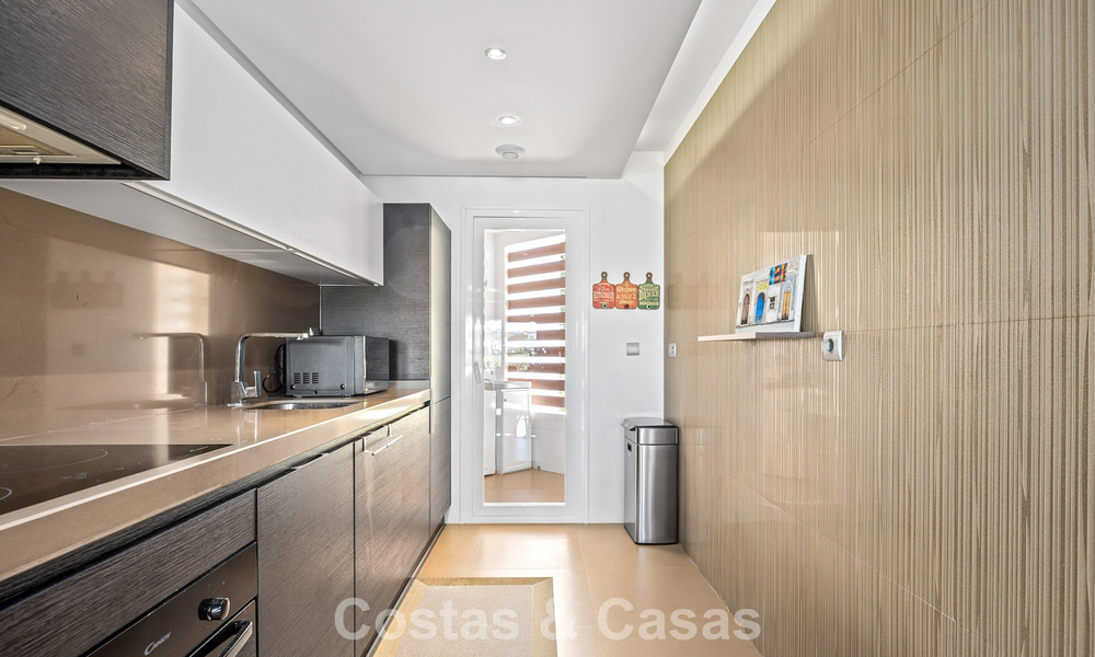 Luxueux appartement avec jardin de 3 chambres à vendre entouré de terrains de golf à Benahavis - Marbella 773664