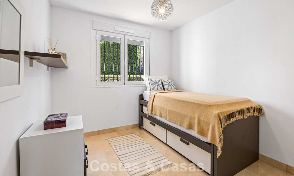 Luxueux appartement avec jardin de 3 chambres à vendre entouré de terrains de golf à Benahavis - Marbella 773675