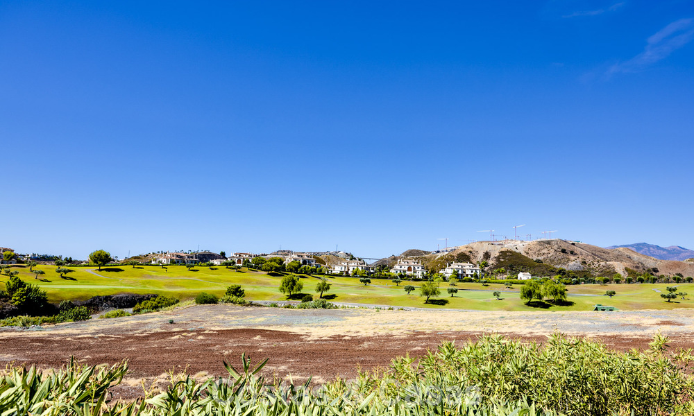 Luxueux appartement avec jardin de 3 chambres à vendre entouré de terrains de golf à Benahavis - Marbella 773677