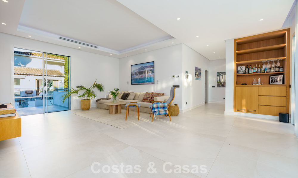 Belle villa moderne de luxe avec logement séparée à vendre à Nueva Andalucia, Marbella 774083