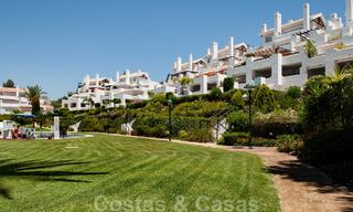 Luxueux appartement rénové avec vue sur la mer à vendre dans un complexe de plage exclusif à Los Monteros, Marbella Est 776372 