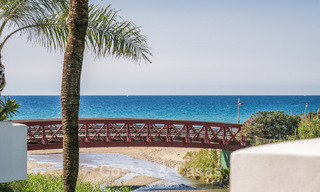 Luxueux appartement rénové avec vue sur la mer à vendre dans un complexe de plage exclusif à Los Monteros, Marbella Est 778338 