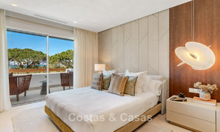 Luxueux appartement rénové avec vue sur la mer à vendre dans un complexe de plage exclusif à Los Monteros, Marbella Est 778340 