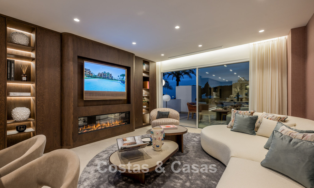 Luxueux appartement rénové avec vue sur la mer à vendre dans un complexe de plage exclusif à Los Monteros, Marbella Est 778345