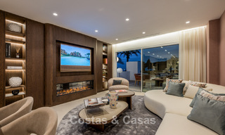 Luxueux appartement rénové avec vue sur la mer à vendre dans un complexe de plage exclusif à Los Monteros, Marbella Est 778345 