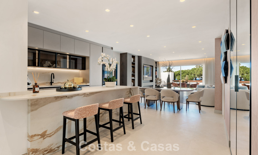Luxueux appartement rénové avec vue sur la mer à vendre dans un complexe de plage exclusif à Los Monteros, Marbella Est 778362