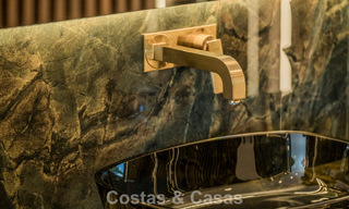 Luxueux appartement rénové avec vue sur la mer à vendre dans un complexe de plage exclusif à Los Monteros, Marbella Est 778372 