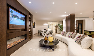 Appartement élégant rénové avec vue sur la mer à vendre dans un complexe de plage exclusif à Los Monteros, Marbella Est 778378 