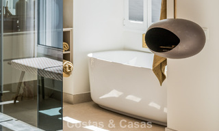 Appartement élégant rénové avec vue sur la mer à vendre dans un complexe de plage exclusif à Los Monteros, Marbella Est 778379 