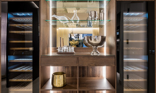 Appartement élégant rénové avec vue sur la mer à vendre dans un complexe de plage exclusif à Los Monteros, Marbella Est 778405 