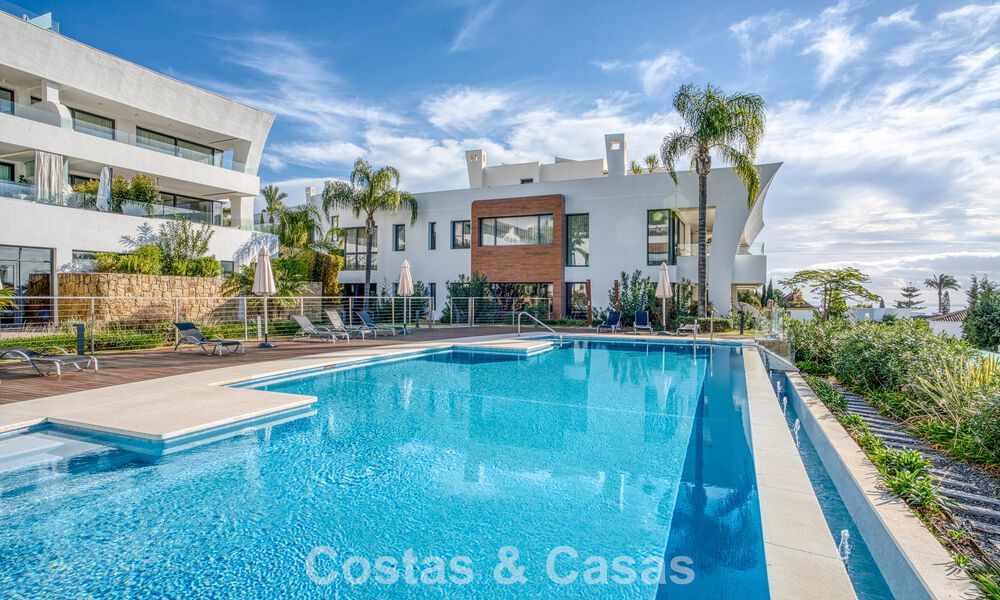 Luxueux appartement en duplex à vendre avec vue sur la mer dans un complexe haut de gamme de Sierra Blanca sur le Golden Mile de Marbella 774592