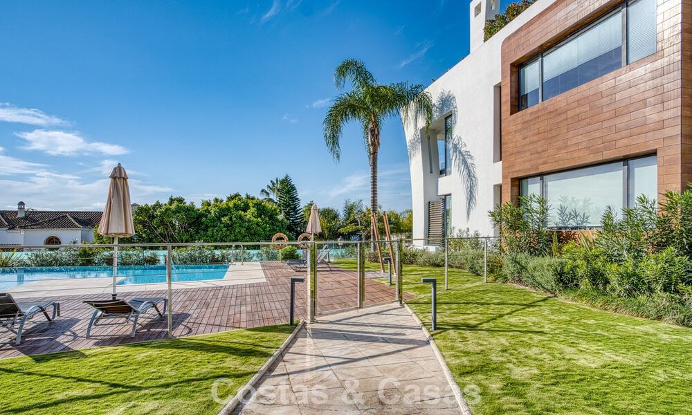 Luxueux appartement en duplex à vendre avec vue sur la mer dans un complexe haut de gamme de Sierra Blanca sur le Golden Mile de Marbella 774596