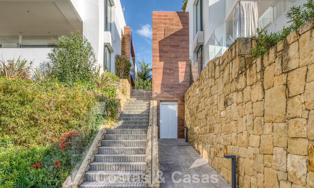 Luxueux appartement en duplex à vendre avec vue sur la mer dans un complexe haut de gamme de Sierra Blanca sur le Golden Mile de Marbella 774597