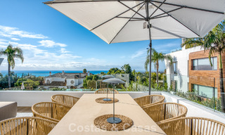 Luxueux appartement en duplex à vendre avec vue sur la mer dans un complexe haut de gamme de Sierra Blanca sur le Golden Mile de Marbella 774600 