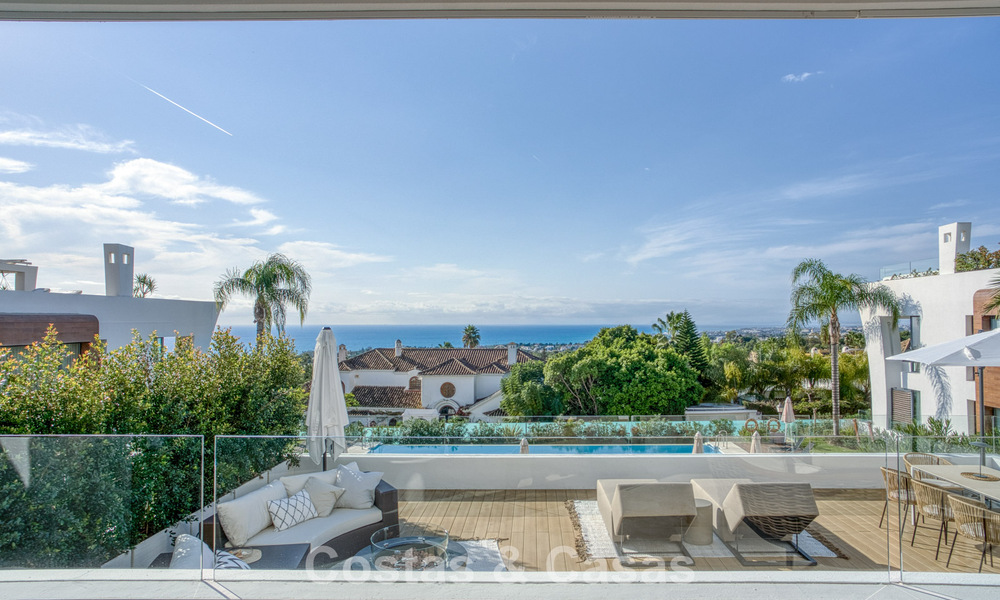Luxueux appartement en duplex à vendre avec vue sur la mer dans un complexe haut de gamme de Sierra Blanca sur le Golden Mile de Marbella 774612