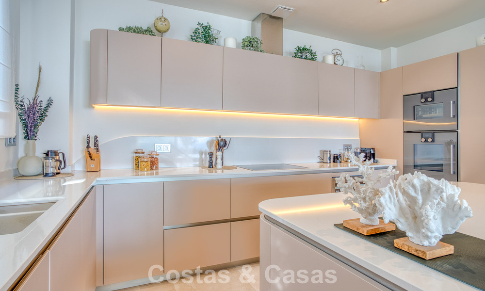 Luxueux appartement en duplex à vendre avec vue sur la mer dans un complexe haut de gamme de Sierra Blanca sur le Golden Mile de Marbella 774621