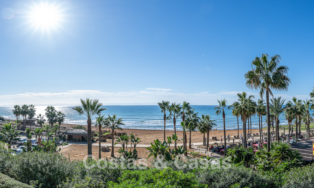 Spacieux appartement de 3 chambres avec vue panoramique sur la mer à vendre dans un complexe de plage à l'est du centre de Marbella 774708