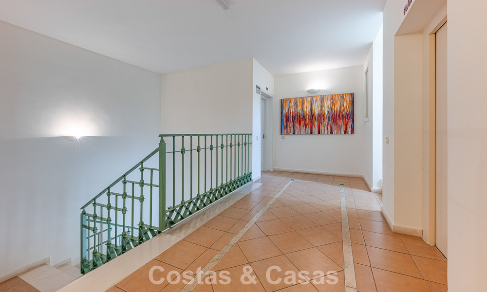 Spacieux appartement de 3 chambres avec vue panoramique sur la mer à vendre dans un complexe de plage à l'est du centre de Marbella 774724