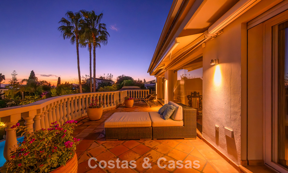 Belle villa de style espagnol avec vue imprenable sur la mer à vendre à Elviria, Marbella Est 774728
