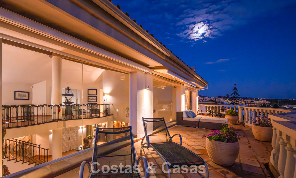 Belle villa de style espagnol avec vue imprenable sur la mer à vendre à Elviria, Marbella Est 774731